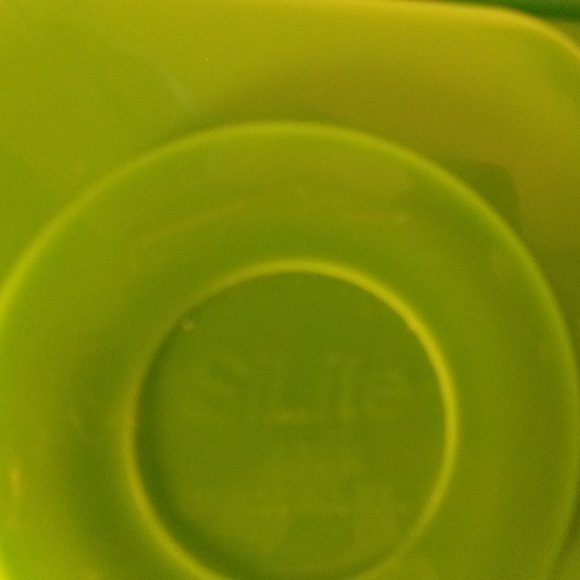 Trays (4), Use for Picnics, Meals, Camping --Durable Plastic - Picture 7 of 7
